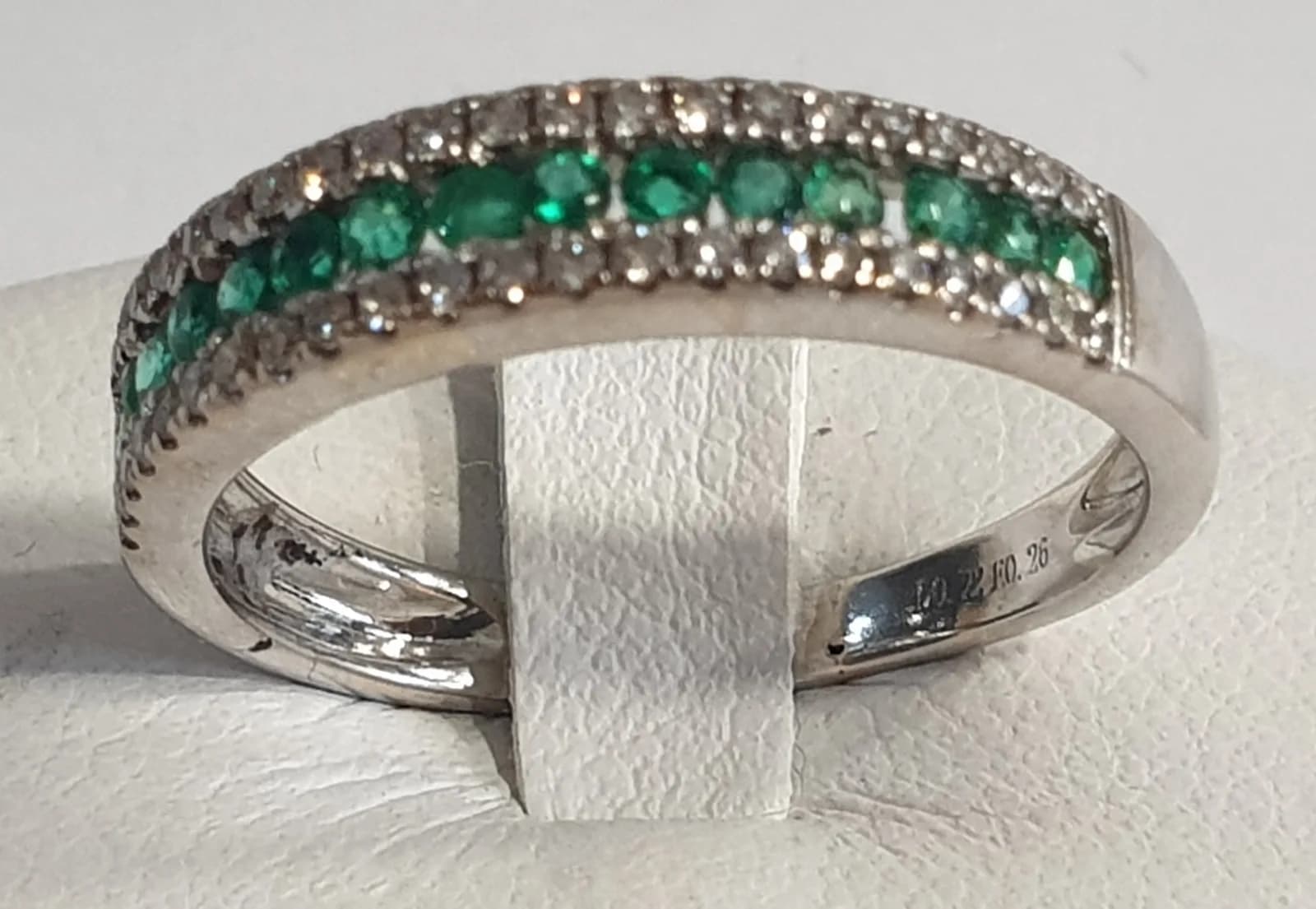 Anello con Smeraldi e Diamanti — foto 1 di 4
