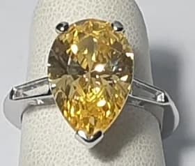 Anello con Berillo Eliodoro 6 ct — foto 1 di 4